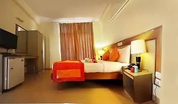 Oyo Premium Iffco Metro Hotel Gurgaon